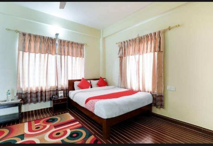 Hotel The Lake Pokhara Exterior foto