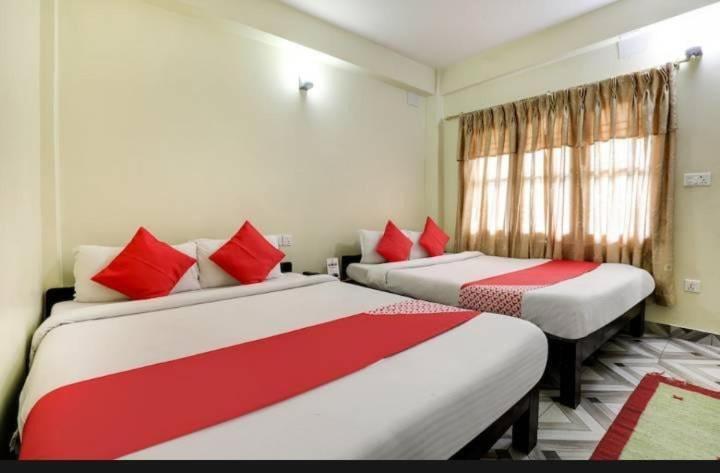 Hotel The Lake Pokhara Exterior foto
